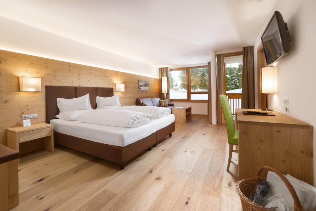 Sporthotel Floralpina Альпе-ди-Сьюзи Экстерьер фото